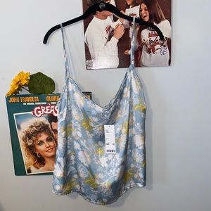uo silk tank !!